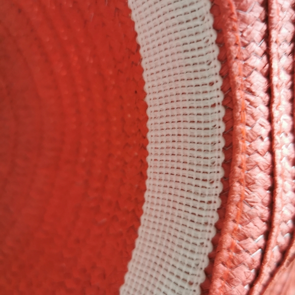 Big floppy hat! New - Picture 7 of 8